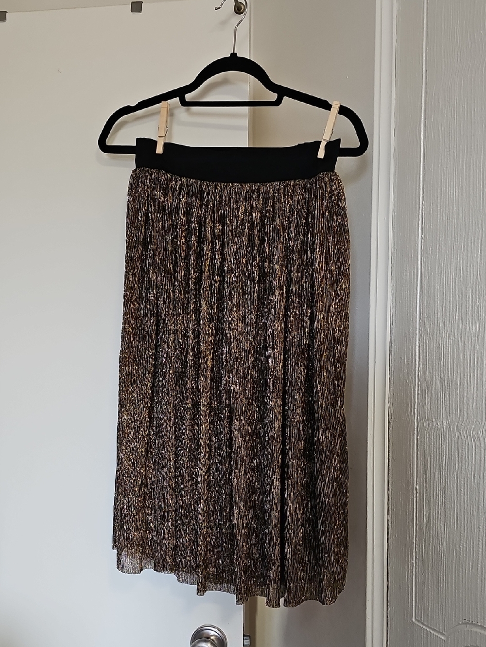 Xhilaration Lined Metallic Midi Skirt Black/Gold/Silver Size Small